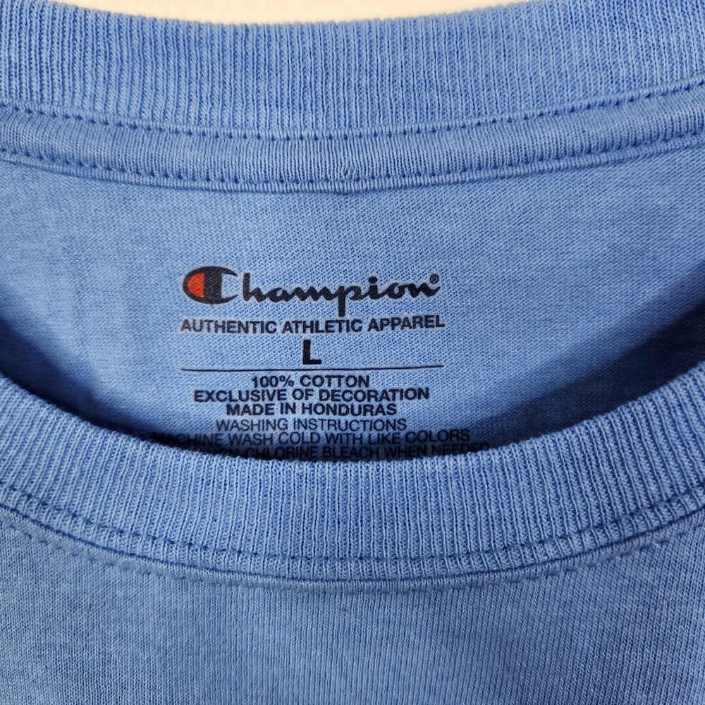 🔥PRICE DROP!!! 🔥 Champion Butler Blue Short Sleeve Tee 🩵💙🐶 - Picture 6 of 6